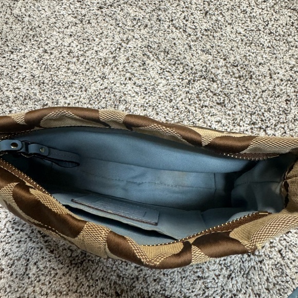 👜 Mini Coach Purse + Matching Wallet 👜 - Picture 6 of 6